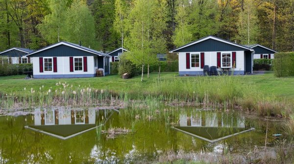 Pourquoi choisir un camping insolite dans les Landes pour un week-end romantique ?